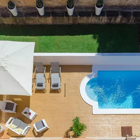 Pica House Holiday home *